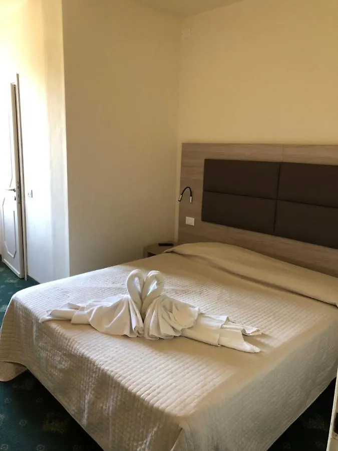 Hotel Miralago Pieve   Pieve (Lombardy)