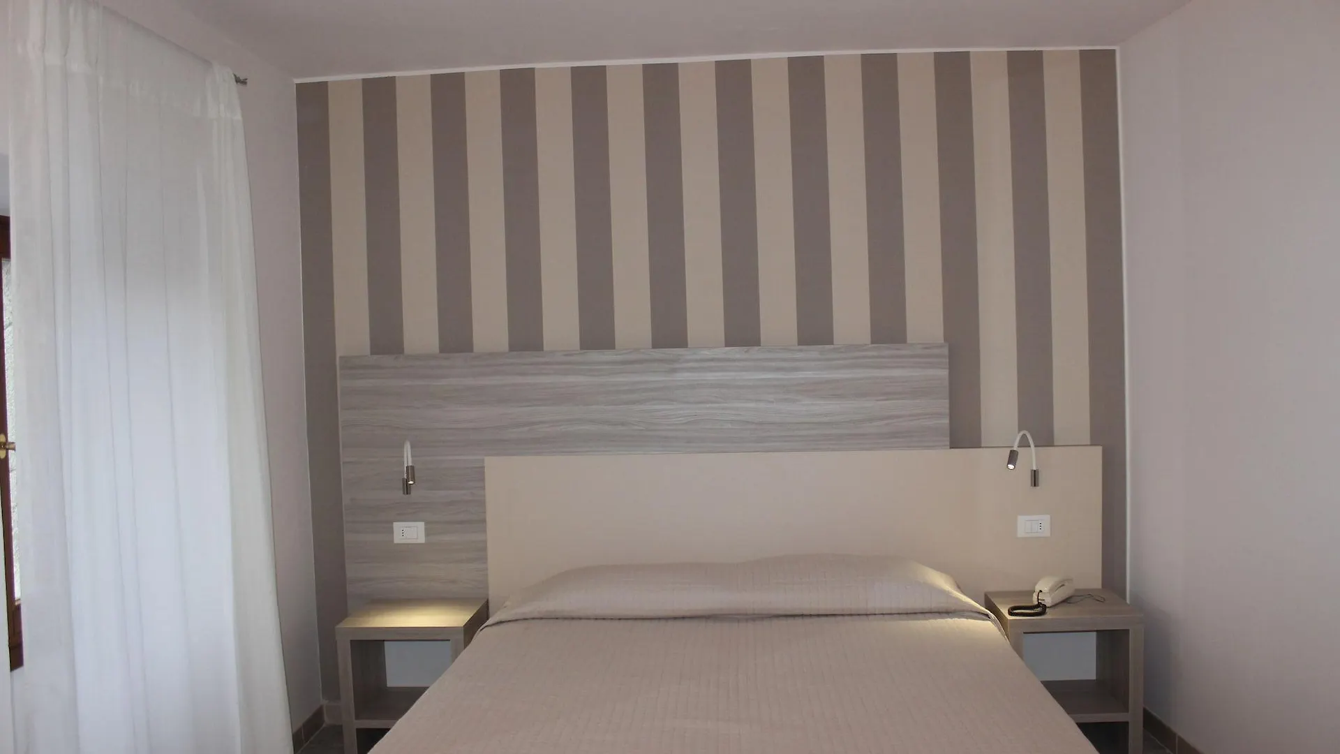 ***  Hotel Miralago Pieve  Italia